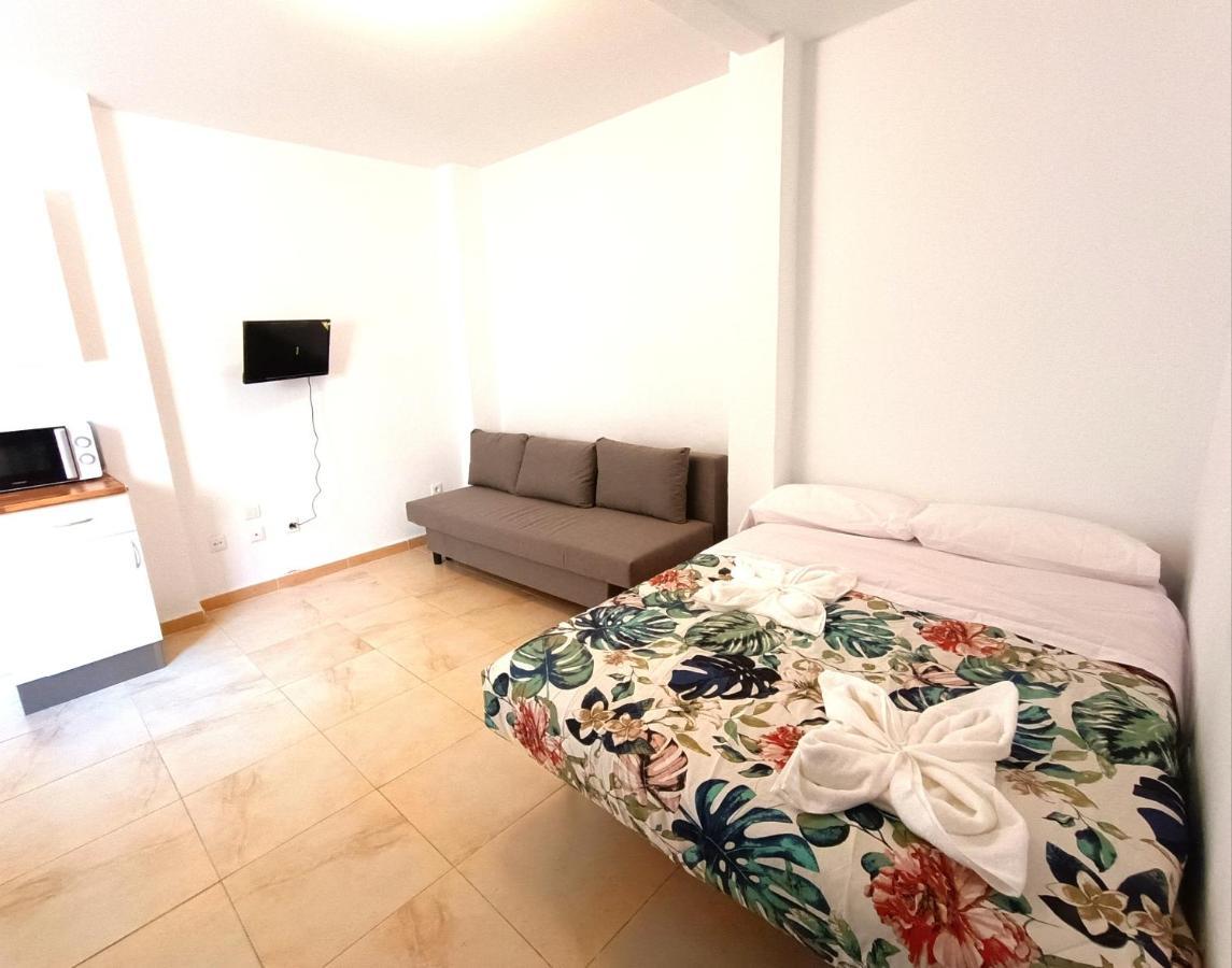 Apartamentos Duende Málaga Esterno foto